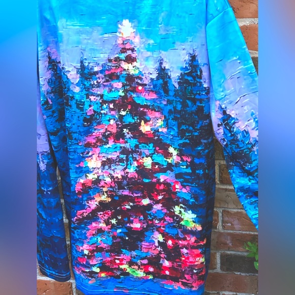 Christmas Tree 3xl Long Sleeve Shirt. Vibrant Lit Tree Image On Front And Back - Picture 8 of 9